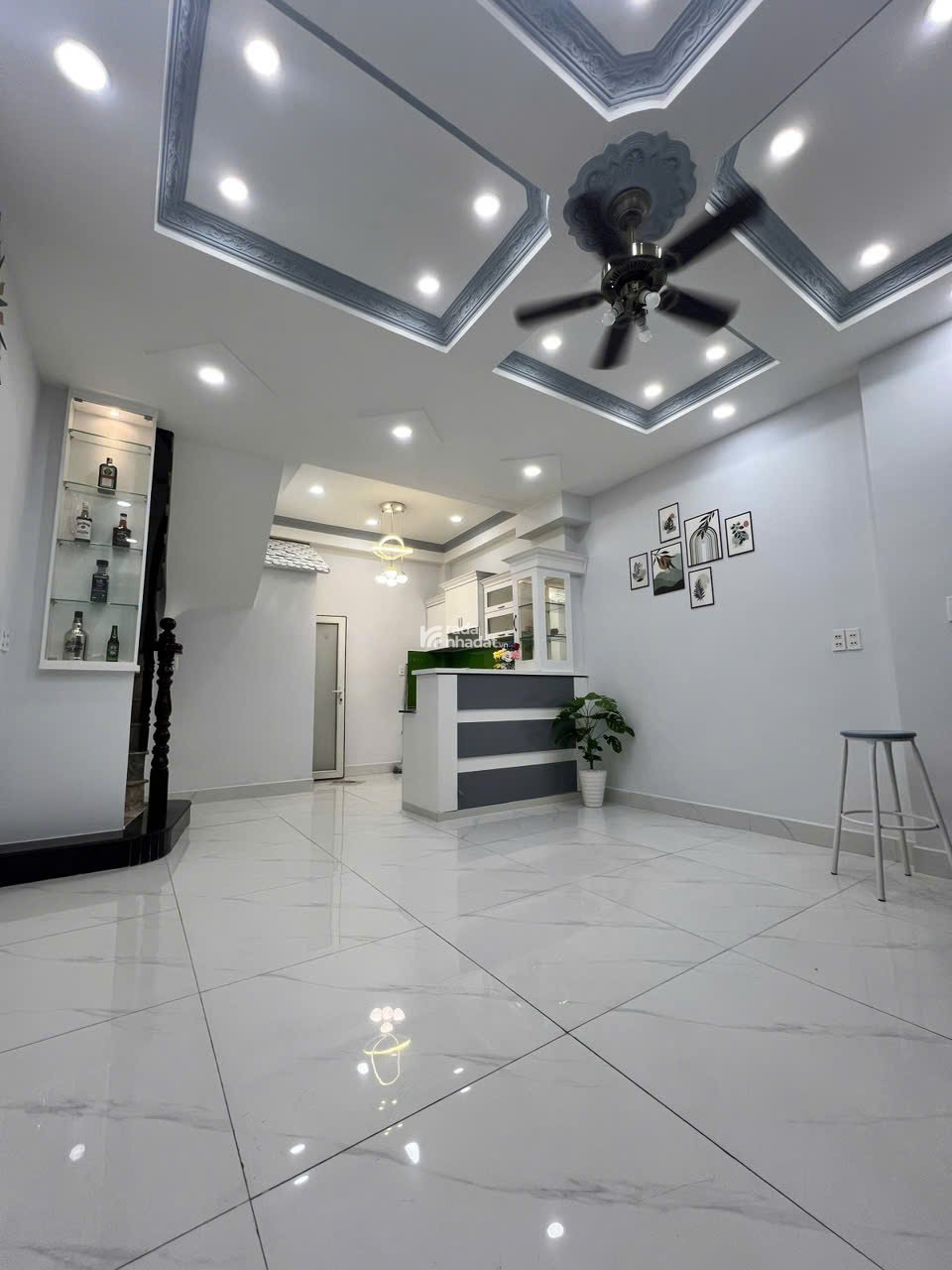 Bán nhà hẻm xe hơi 4 tầng BTCT 4PN chỉ 6.15 tỷ tl