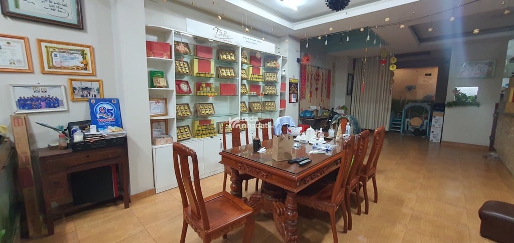 BÁN NHÀ MẶT TIỀN AN DƯƠNG VƯƠNG P.10 Q.6 130M2 4 TẦNG NGANG 6.5M 25 TỶ