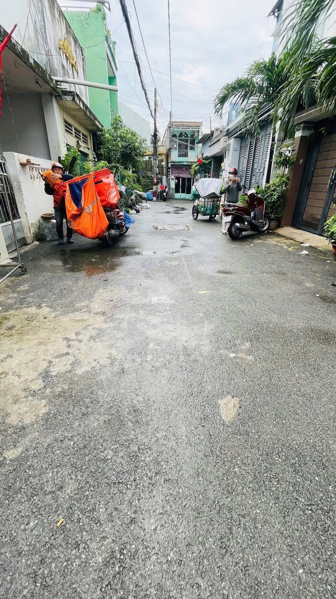 Bán gấp nhà diện tích 50,2m2 nằm Nguyễn Cửu Vân P.17 Bình Thạnh giá 4tỷ150tr