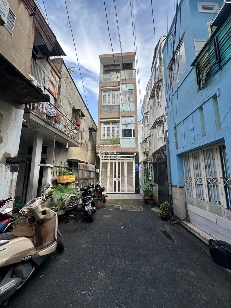 HẺM XE HƠI HOÀNG HOA THÁM, PHÚ NHUẬN, 3 TẦNG MỚI Ở NGAY. GIẢM 550TR CHỈ CÒN 8.63T TL 