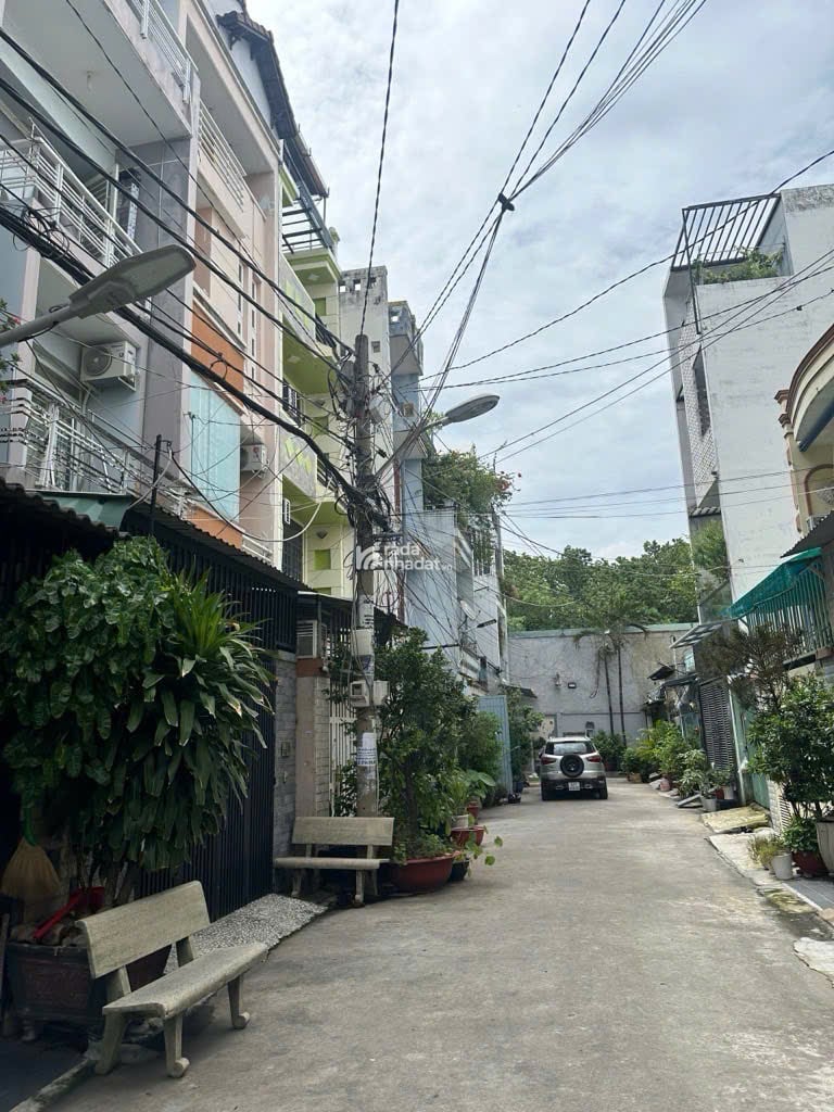 NHÀ ĐẸP SIÊU HOT NĂM 2025 - PHƯỜNG 14 - GÒ VẤP - DT 68M2 - GẦN EMART2 - GIÁ 7 TỶ 900