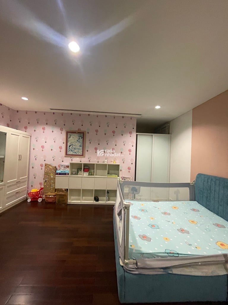 BIỆT PHỦ SIÊU ĐẸP - VỊ TRÍ ĐẮT ĐỊA NHẤT CỦA PHƯỜNG 4 - SANG - VIEW CÔNG VIÊN - NGANG 36M - 750M2