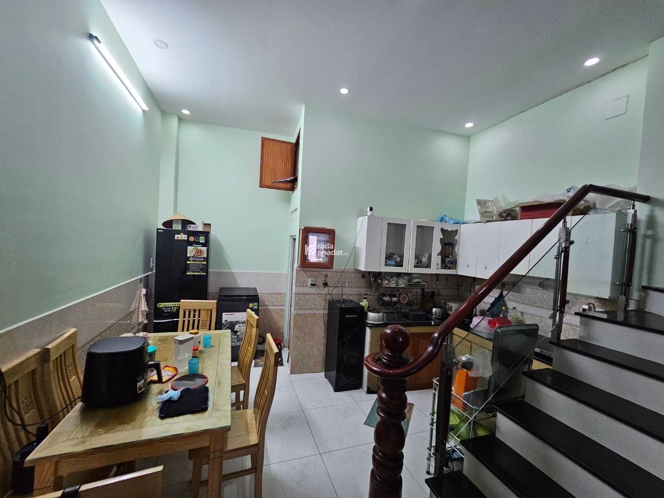 Bán Nhà 4 Tầng, Cạnh Vinhomes Q9, rất phù hợp anh chị có con cái học trong Vin, di chuyển Vành Đai 