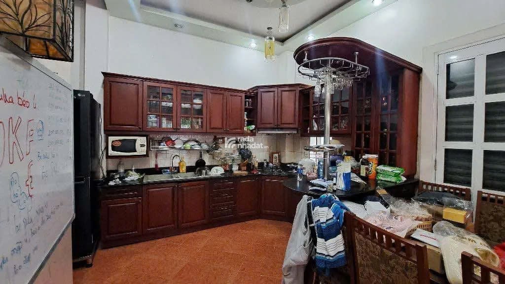 Biệt Phủ Tân Kỳ Tân Quý, 85m2, 4 tầng, 6PN, gần nhà ga T3 và Metro