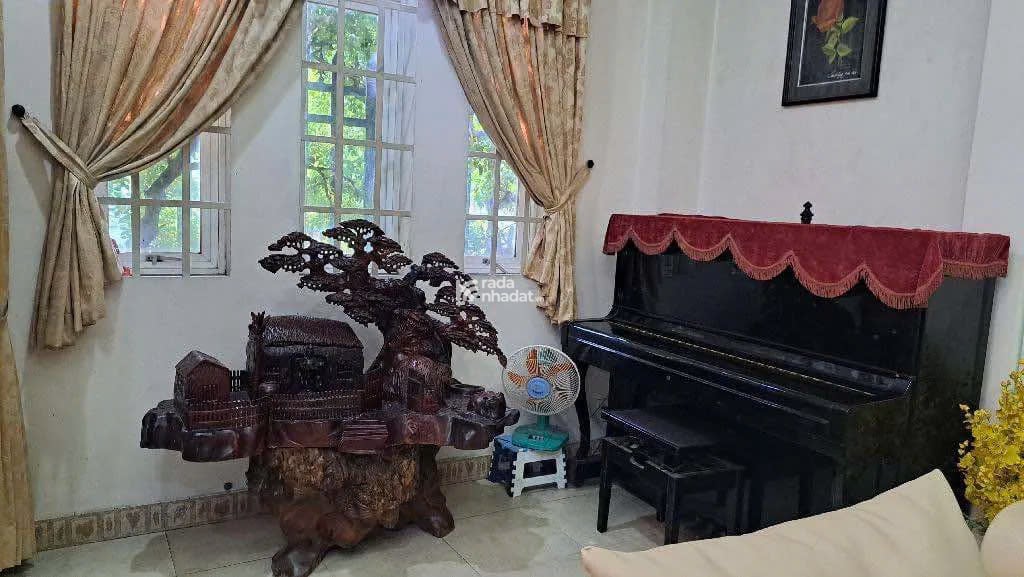 Biệt Phủ Tân Kỳ Tân Quý, 85m2, 4 tầng, 6PN, gần nhà ga T3 và Metro