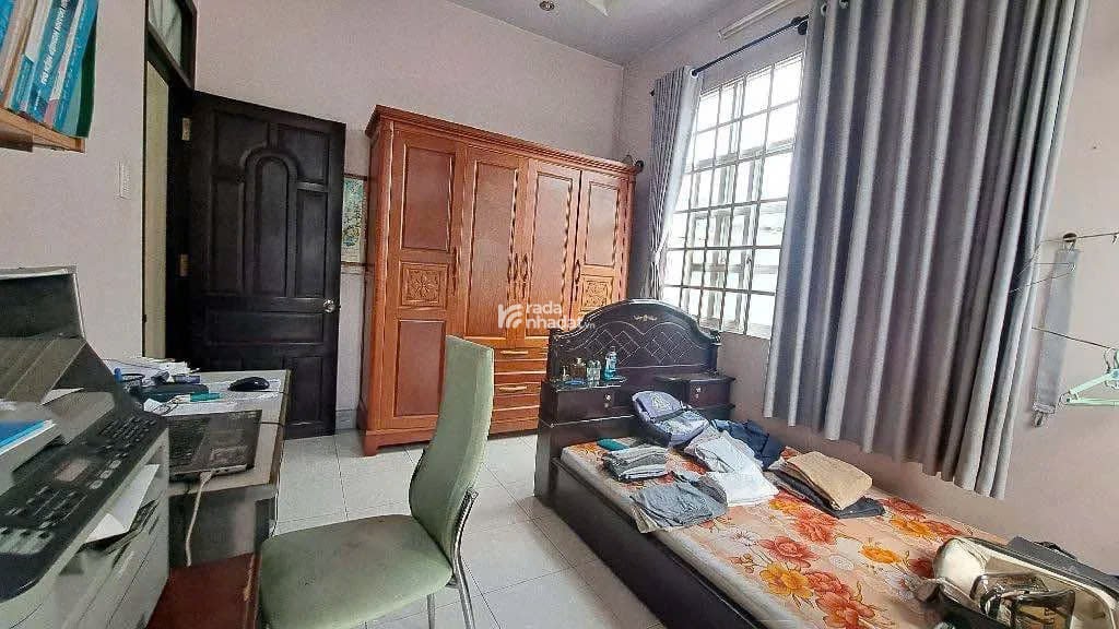 Biệt Phủ Tân Kỳ Tân Quý, 85m2, 4 tầng, 6PN, gần nhà ga T3 và Metro