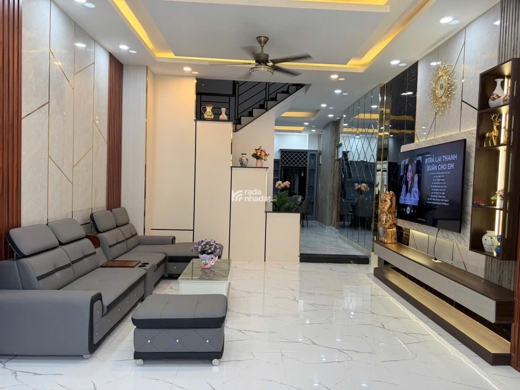 Nhà phố 3 tầng cạnh Phú Mỹ Hưng; ngay Nam Long; 5x14m 4PN; không quy hoạch