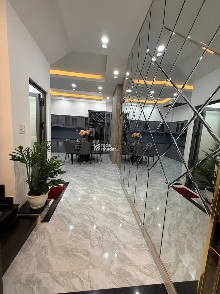 Nhà phố 3 tầng cạnh Phú Mỹ Hưng; ngay Nam Long; 5x14m 4PN; không quy hoạch