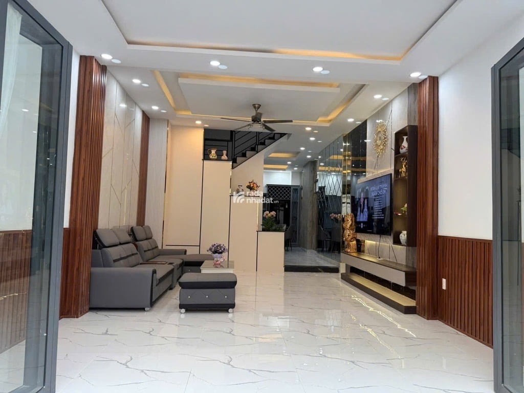 Nhà phố 3 tầng cạnh Phú Mỹ Hưng; ngay Nam Long; 5x14m 4PN; không quy hoạch