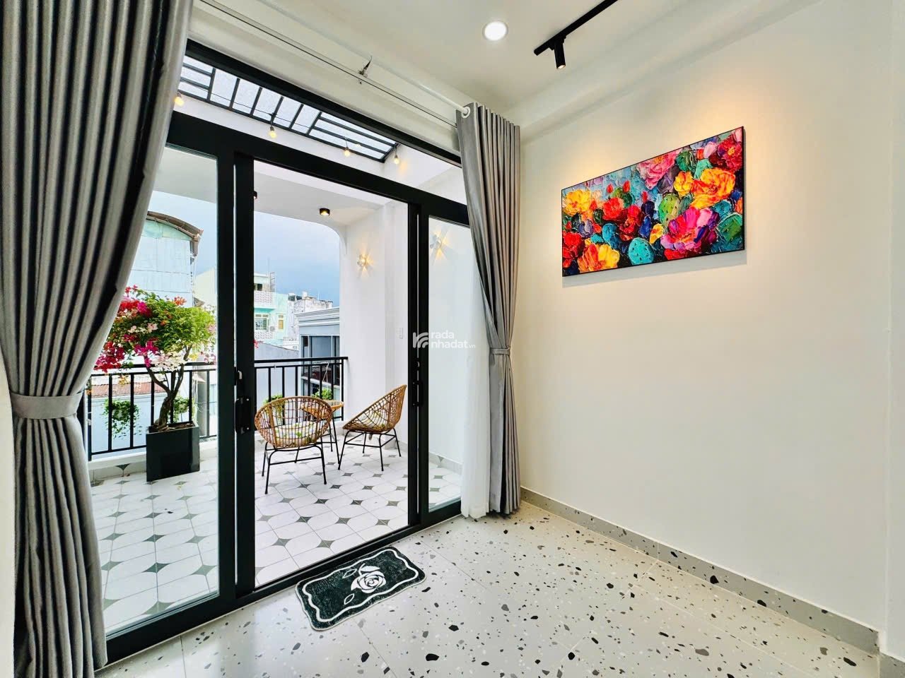 Nguyễn thượng hiền P5 trung tâm Phú Nhuận nhà mới 40m 2 lầu