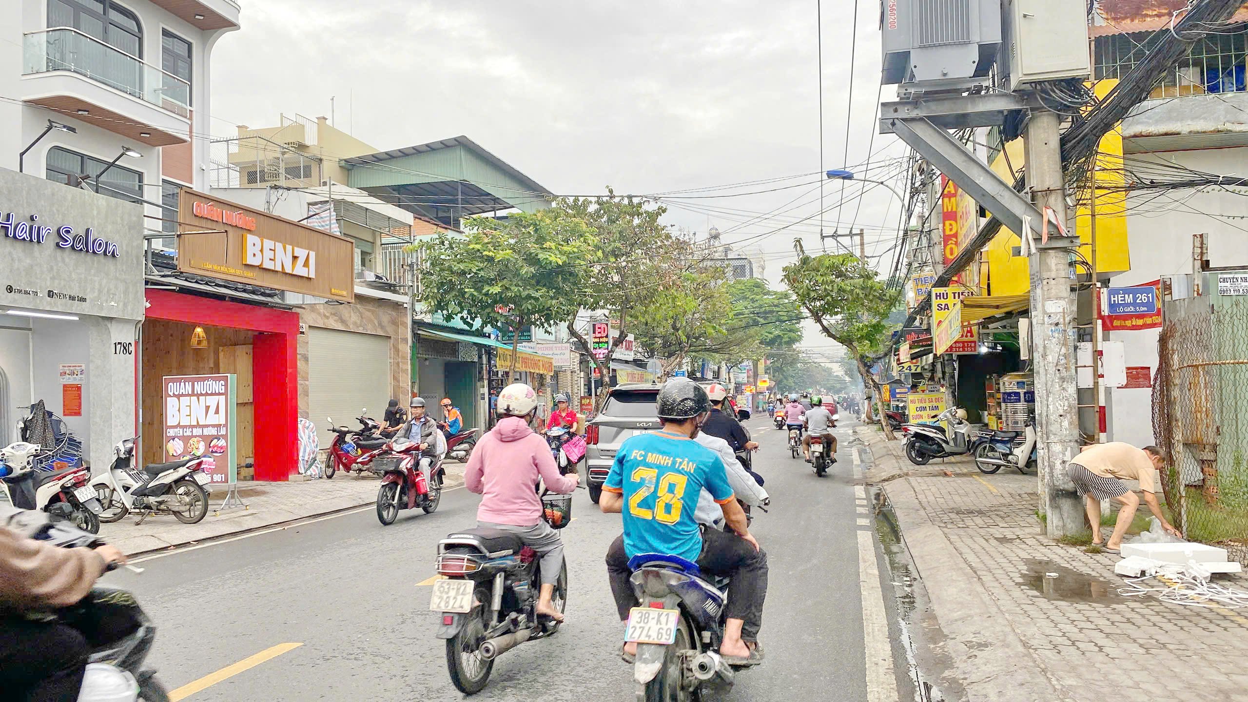 Bán nhà mặt tiền đường số ngay trục kinh doanh quận 7