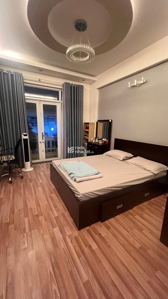 NHÀ BIỆT THỰ FULL NỘI THẤT NGAY TRUNG TÂM.TPHCM - MẶT TIỀN ĐƯỜNG 14M CÓ VỈA HÈ- NGUYỄN HỮU DẬT