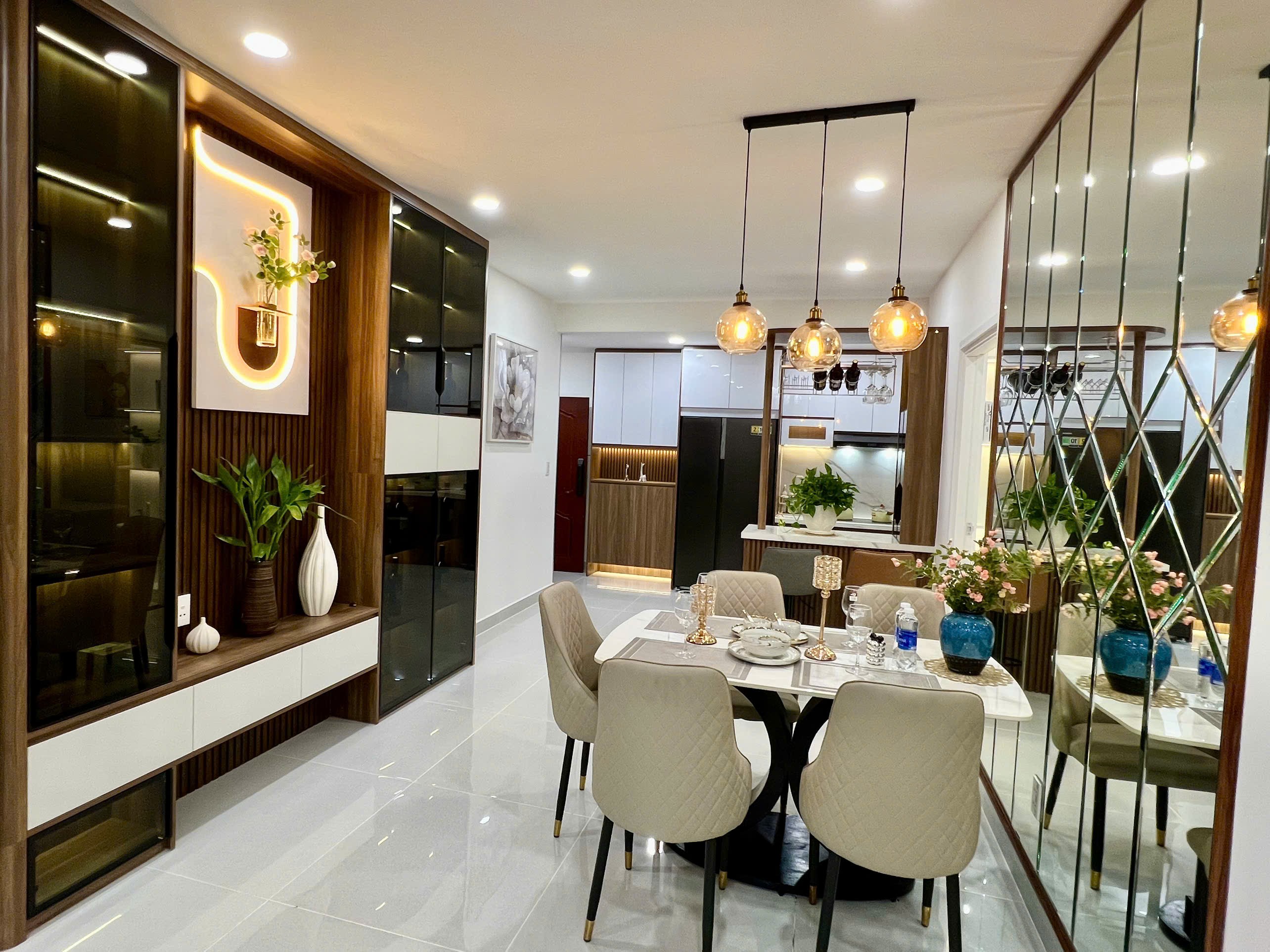 Bán nhanh căn hộ sân vườn sky garden 2, PMH, Q7, 3PN giá chỉ 9,5 tỷ