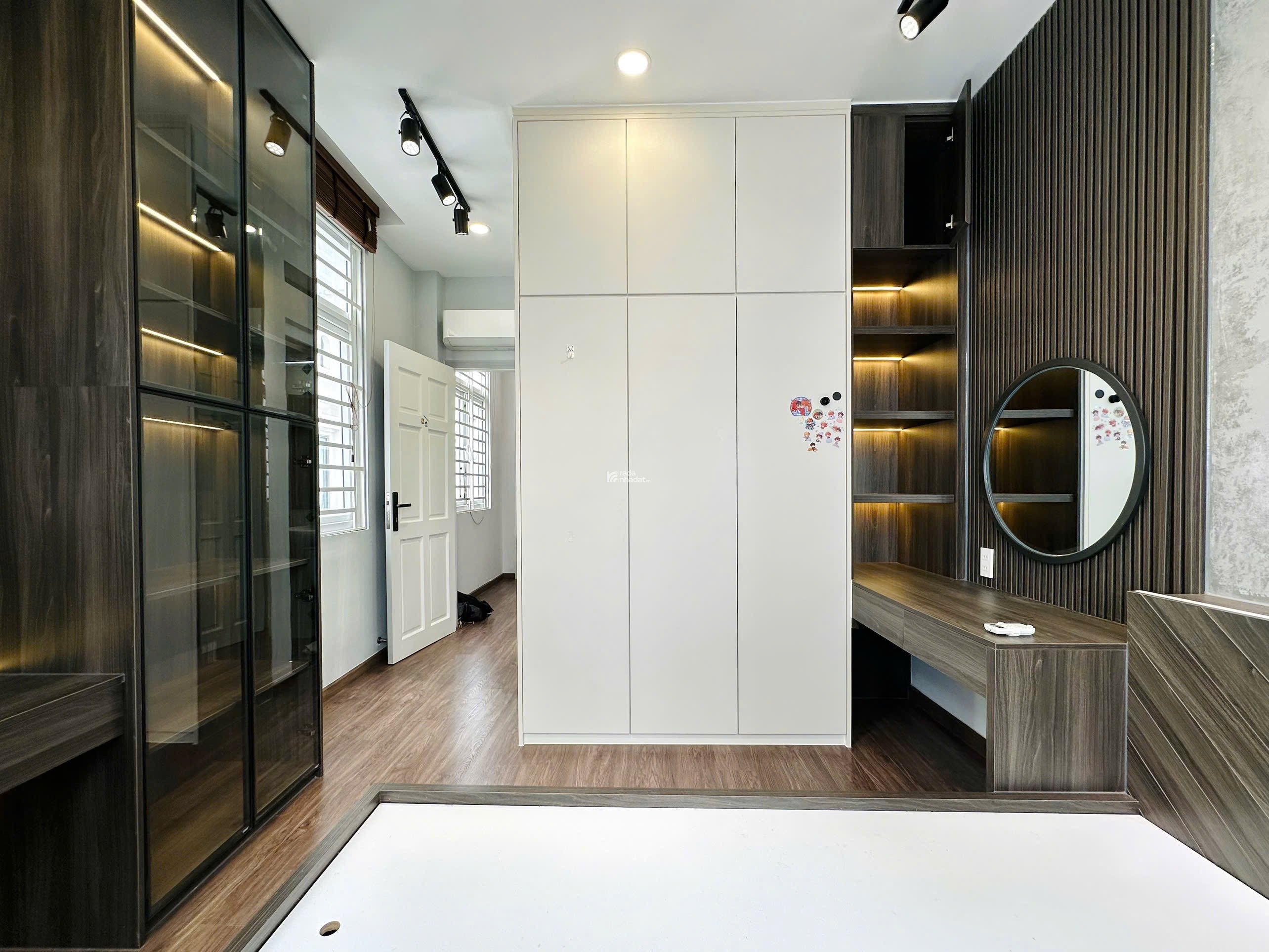 Hẻm ô tô 6m - Nguyễn Văn Đậu thông Hoàng Hoa Thám, P5, Bình Thạnh