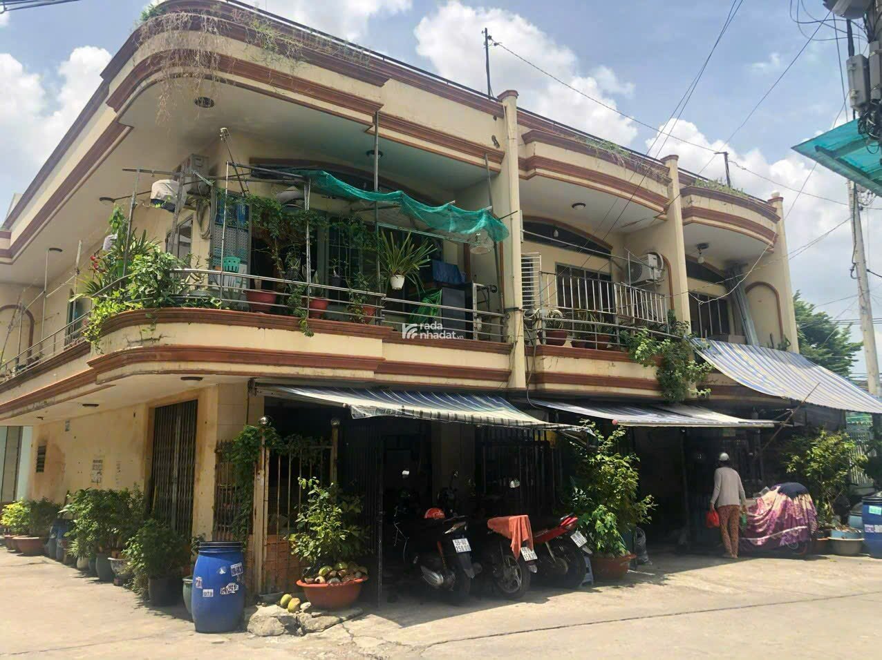 CĂN GÓC 2 MT DT (12*12) 2 LẦU _SHR_HXH ĐANG CHO THUÊ 30TR/TH