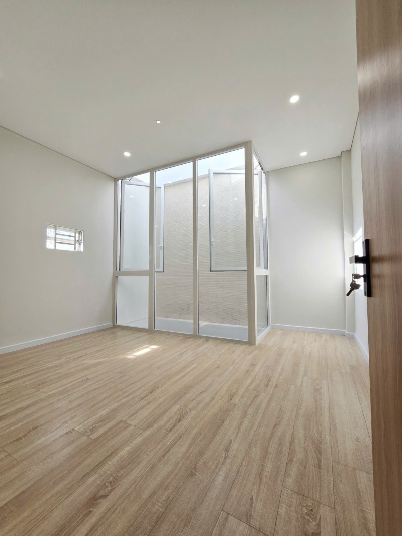 Bán Nhà 4 Tầng Lã Xuân Oai Thủ Đức - Hẻm Xe Hơi. Giá Nhỉnh 6 Tỷ