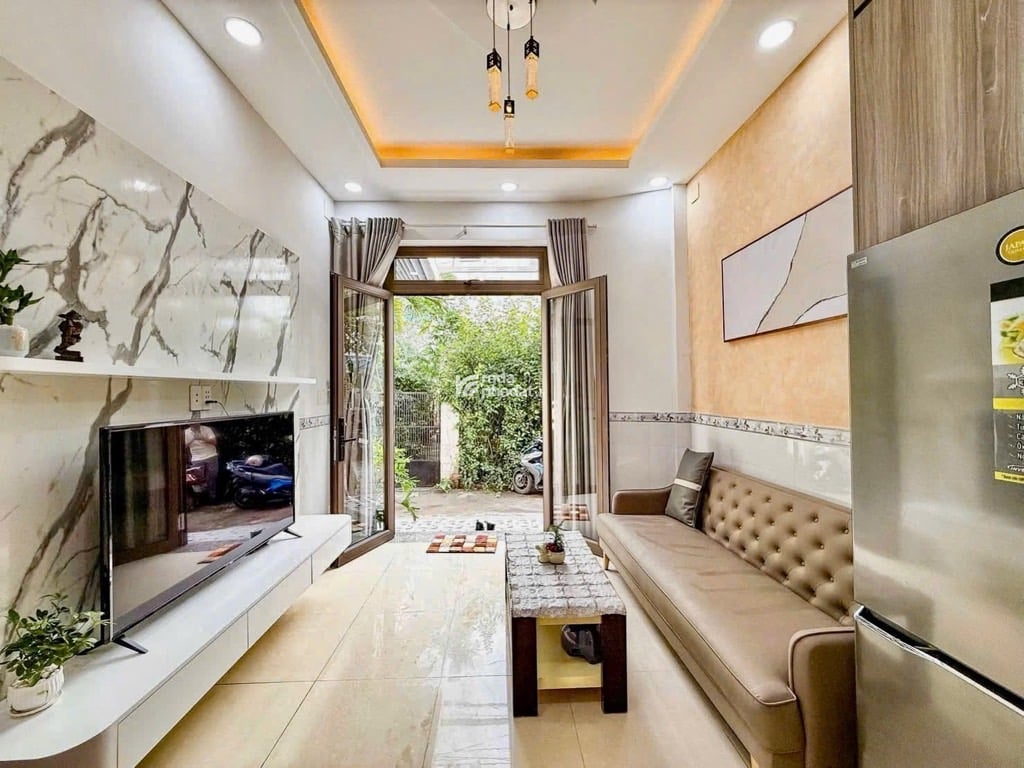 SÁT MT PHAN VĂN TRỊ, BÌNH THẠNH, 35M2 MỚI Ở NGAY. GIẢM 350TR CHỈ CÒN 6T 