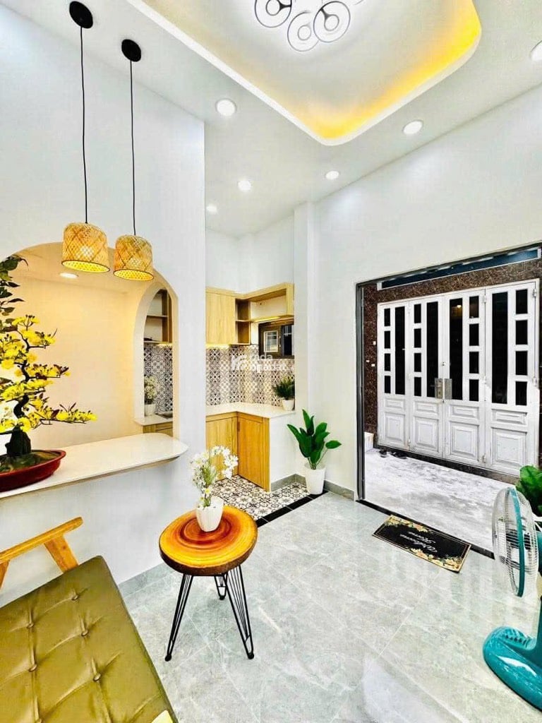 GẦN NHÀ GA T3 - 10P QUA SÂN BAY - 5P QUA SIÊU THỊ EMART 2 NHỘN NHỊP - DTSD 45M2 - LÔ GÓC KO LỘ GIỚI