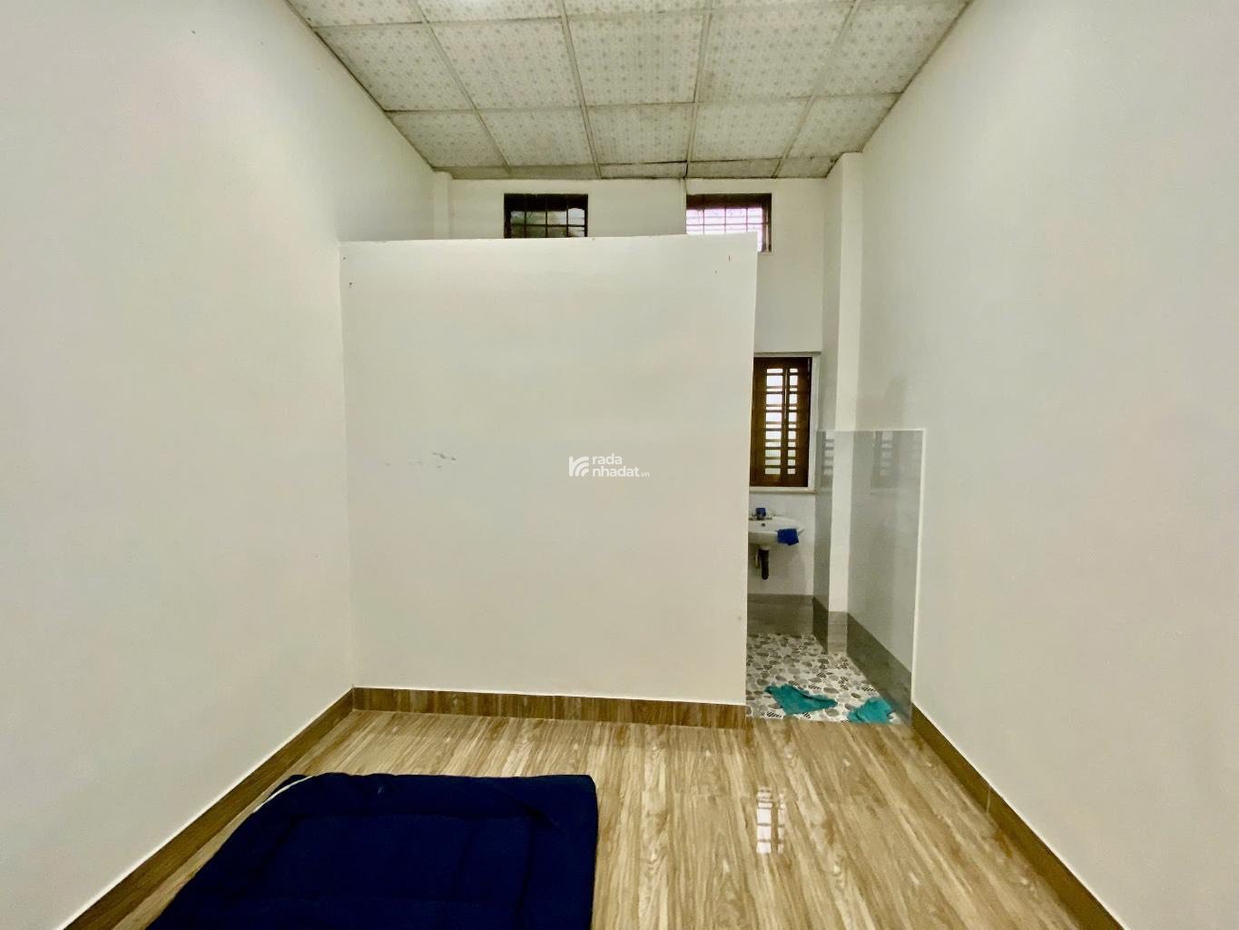 TRUNG TÂM TÂN PHÚ - HẺM XE HƠI - 2 TẦNG - 2PN,2WC