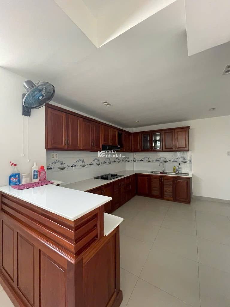 Nhà đẹp 4 tầng  - gần mặt tiền - Khu vực trung tâm  NGUYỄN VĂN ĐỪNG PHƯƠNG 6 QUẬN 5