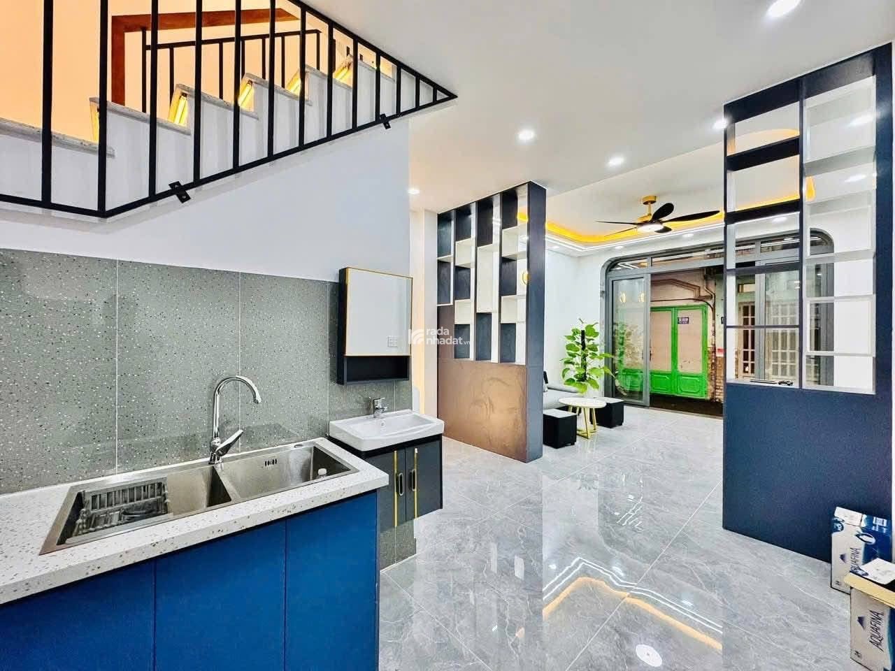 Nhà đẹp 52m2 ngay Lò Lu, Trường Thạnh Q9 3 tầng hẻm xe hơi pháp lý sạch SHR