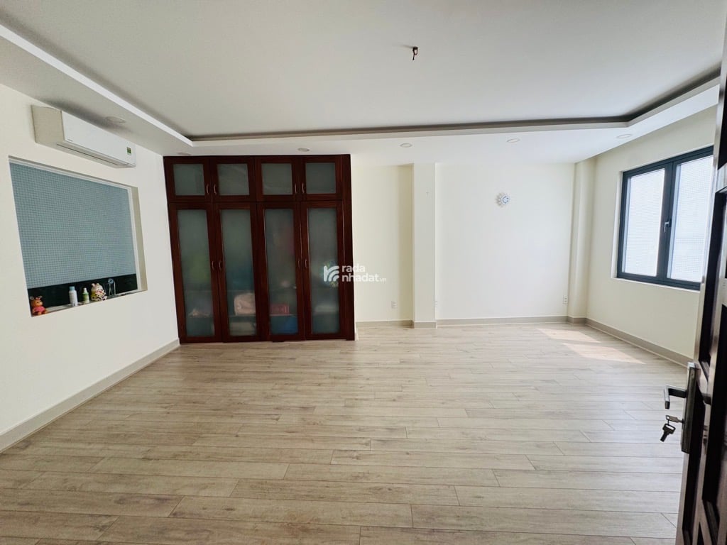BÁN BIỆT THỰ LÔ GÓC TÂN HÒA ĐÔNG QUẬN 6 144M2 4 TẦNG 11.5 TỶ
