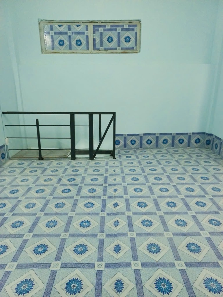 NHÀ 2 MẶT HẺM RỘNG ÂU CƠ  TRỊNH ĐÌNH TRỌNG  XE HƠI VÀO TẬN NHÀ 