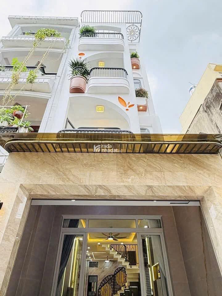 NHÀ 4 TẦNG MỚI ĐẸP - 61M2 (4M x 17M) - FULL NỘI THẤT- HẺM XE HƠI THÔNG - HUỲNH VĂN NGHỆ - 8 TỶ XÍU