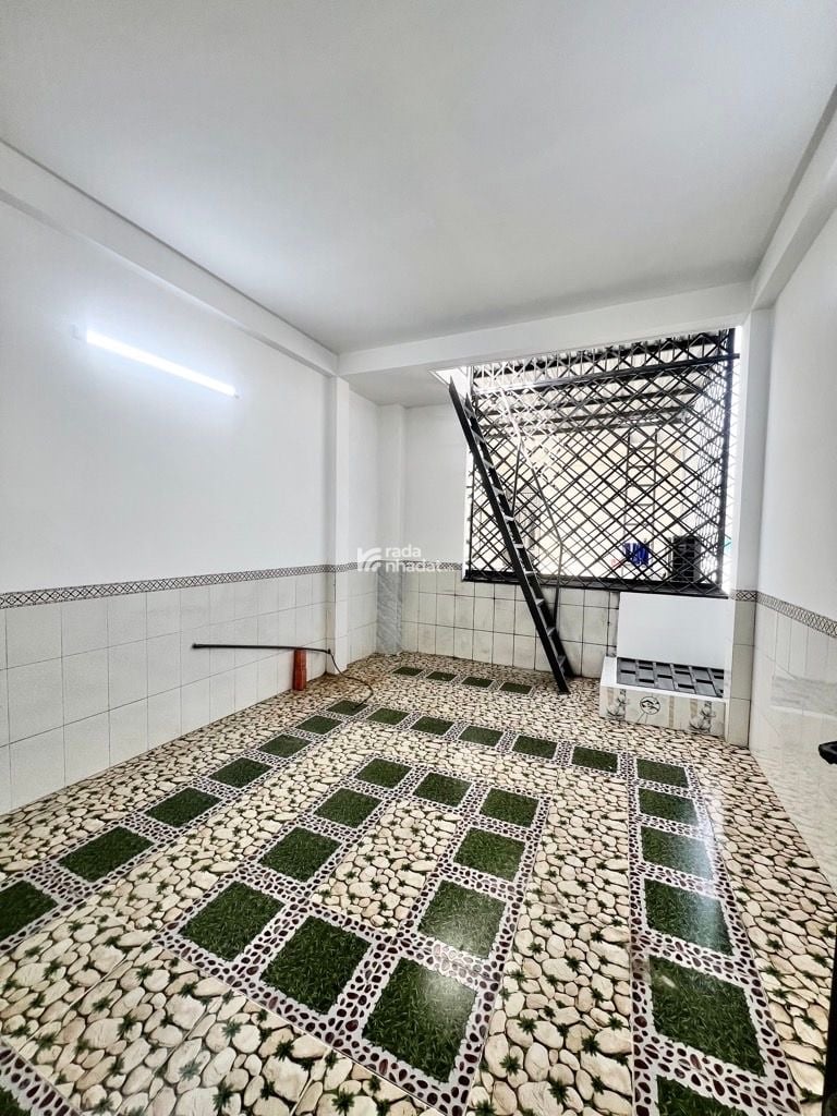 Siêu phẩm 4 tầng Lê Văn Quới- , kết cấu 1 trệt 3 lầu, có tầng HẦM