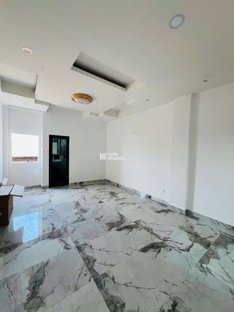SIÊU PHẨM NHÀ SANG XỊN  MỊN NGAY TÊN LỬA NỐI DÀI