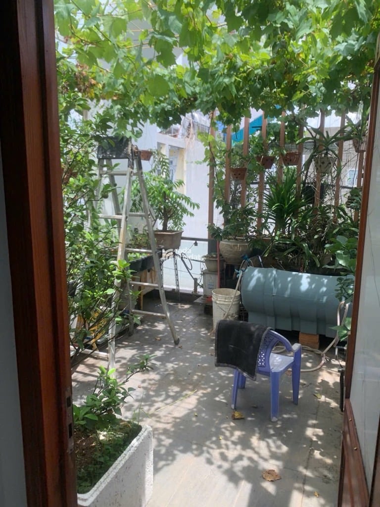 NHÀ MỚI 1 TRỆT 2 LẦU GẦN THE GLOBAL CITY
