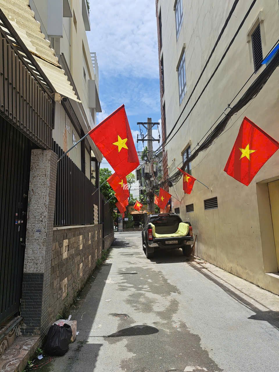 NHÀ MẶT TIỀN ĐẸP MÊ TƠI, NGAY CHỢ HIỆP BÌNH NGANG HIẾM 9,5m; S152m2 CHỈ 13,3 TỶ.