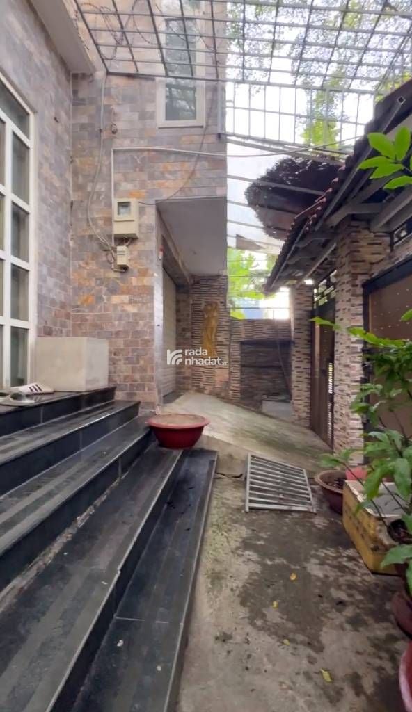 BIỆT THỰ -RẠCH BÀ LỚN- BÌNH HƯNG- BÌNH CHÁNH- GIÁP BẾN XE QUẬN 8 -DT: 331M2- 33 TỶ