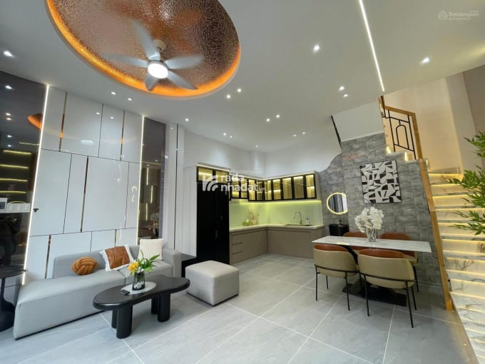 Cần tiền bán nhà Trần Huy Liệu Phú Nhuận 70m2 Giá 3ty120 lh Vân