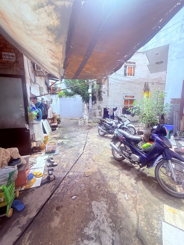 NGAY KHU VIP TÂN THÀNH, HXH DÂN TỘC, TÂN PHÚ, 30M2 HIẾM CÓ. GIẢM 550TR CHỈ 4.5T 