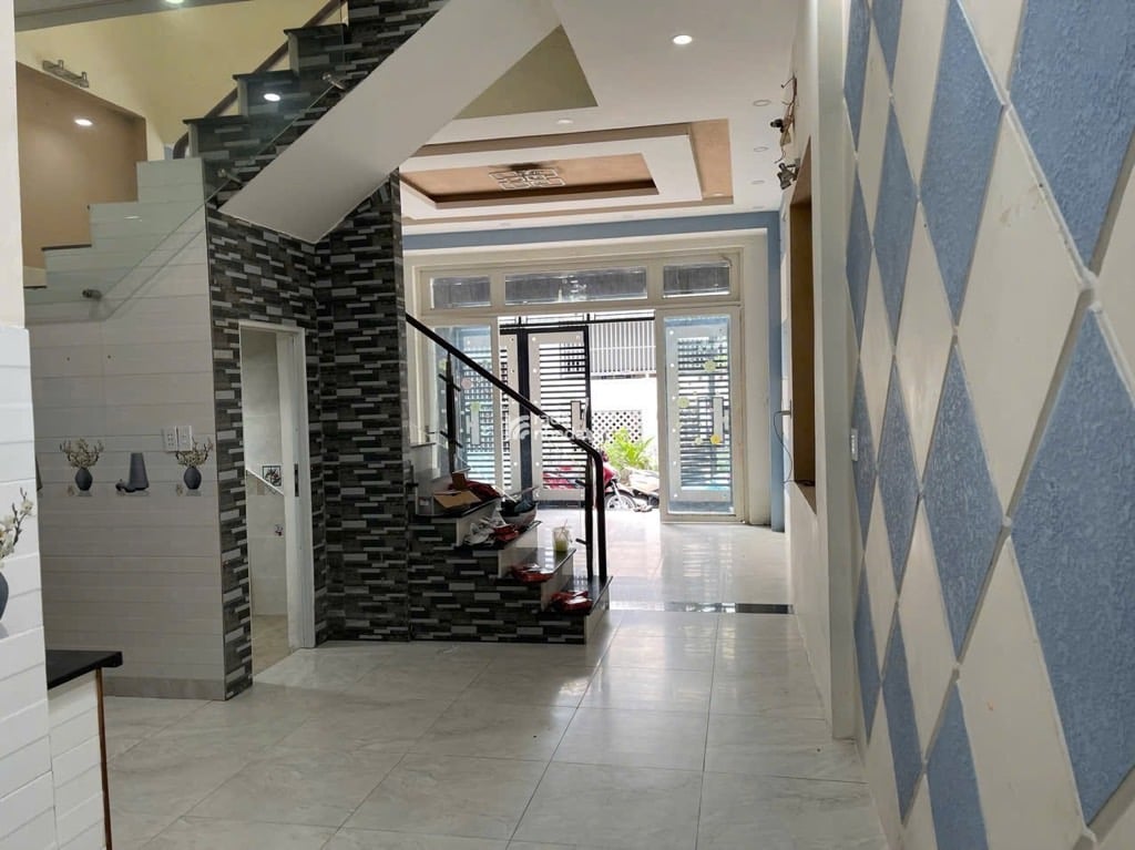  BÁN NHÀ NGAY CHỢ KHU VỰC SẦM UẤT LINH XUÂN THỦ ĐỨC 