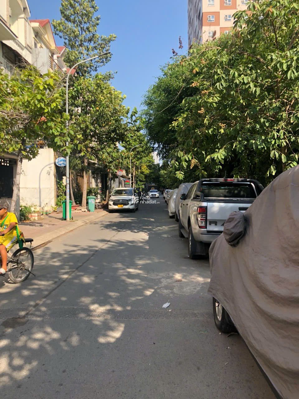 BÁN NHÀ ĐỐI DIỆN CHUNG CƯ ĐẠT GIA ,5M X 18M TRET 3 LAU GIÁ 10.5TY SHR.