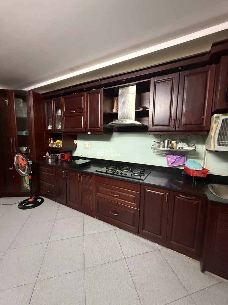 HẺM XE HƠI THÔNG- NHÀ 3 TẦNG. KHU HIẾM NHÀ BÁN . 