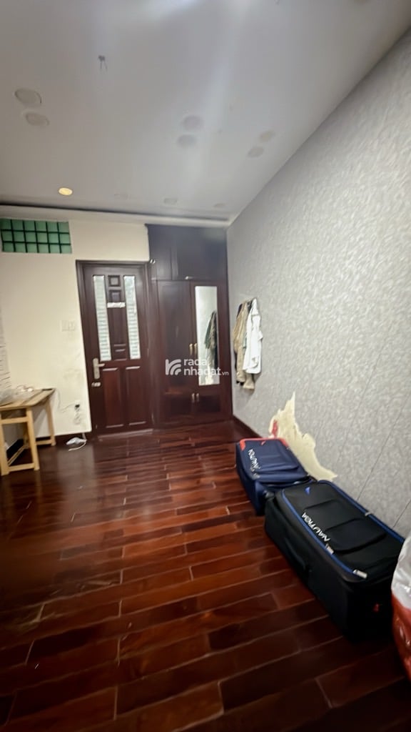 HẺM XE HƠI THÔNG- NHÀ 3 TẦNG. KHU HIẾM NHÀ BÁN . 