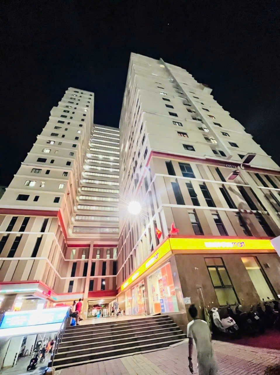 Căn hộ 2 phòng ngủ chỉ 3.7 tỷ, cách Phú Mỹ Hưng khoảng 5 phút