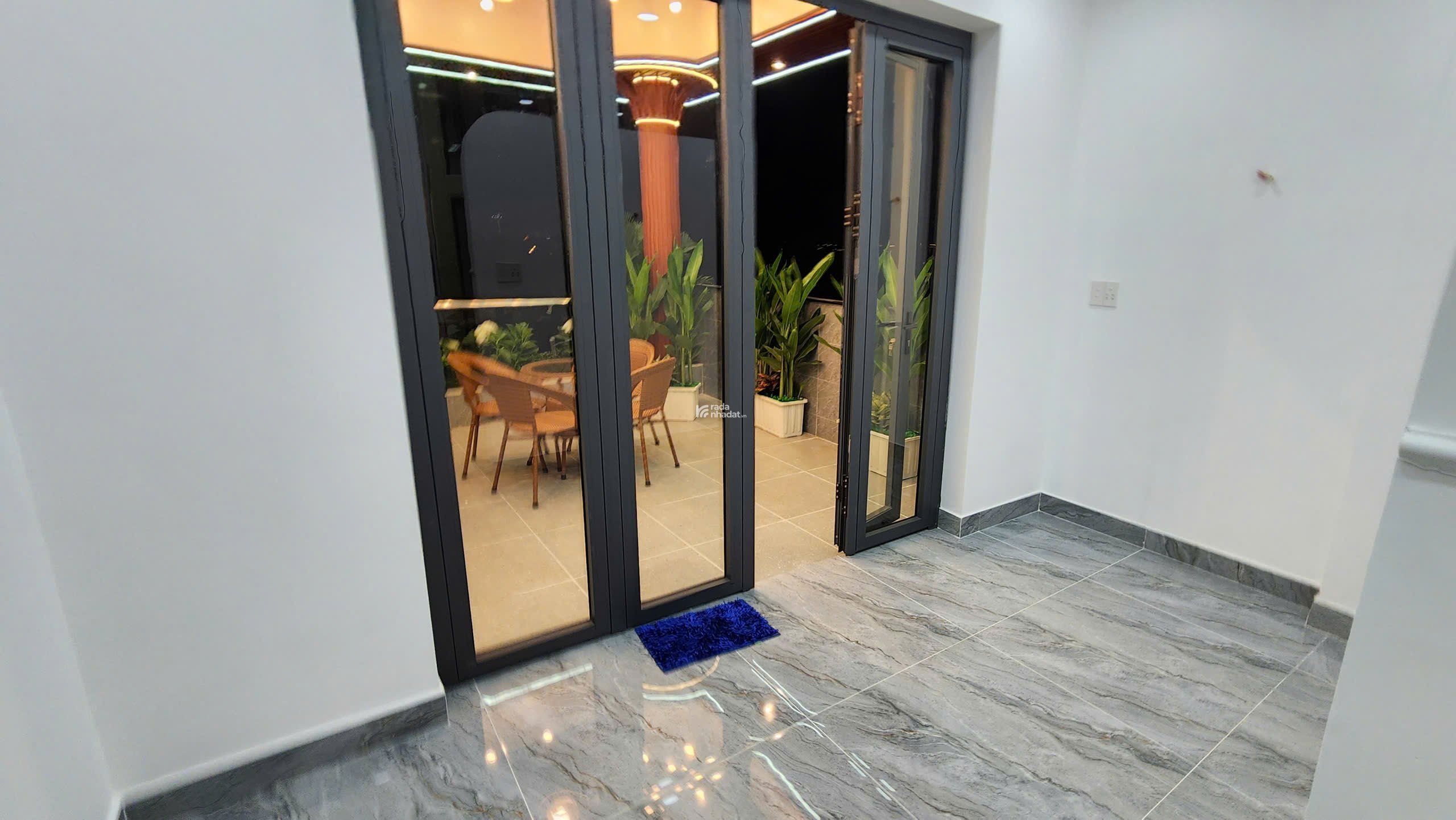 SIÊU PHẨM NHÀ ĐẸP TX21, Q12 - FULL NỘI THẤT - CÓ THANG MÁY KÍNH  SÂN VƯỜN