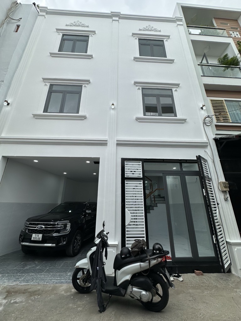IÊU PHẨM 4 TẦNG- KHU VIP NHÀ LẦU - GẦN NGÃ TƯ BỐN XÃ - GIÁP TÂN PHÚ - Q6 -Q11
