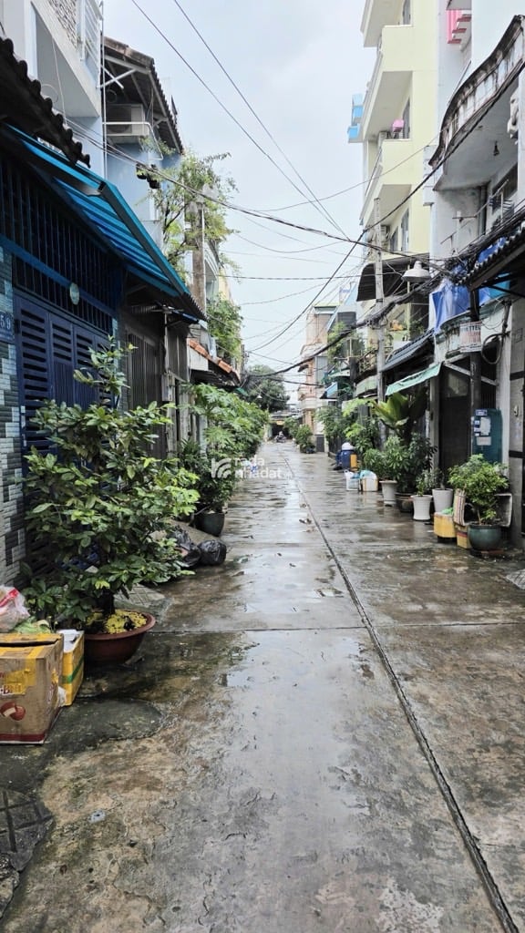 BÁN NHÀ HẺM XE HƠI LÊ VĂN QUỚI 40M2 BTCT 4.X TỶ NGÃ TƯ BỐN XÃ BÌNH TÂN