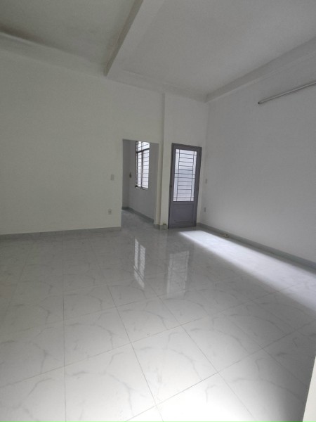 nhà 5,2x25m đường bùi văn ba phường tân thuận đông quận 7