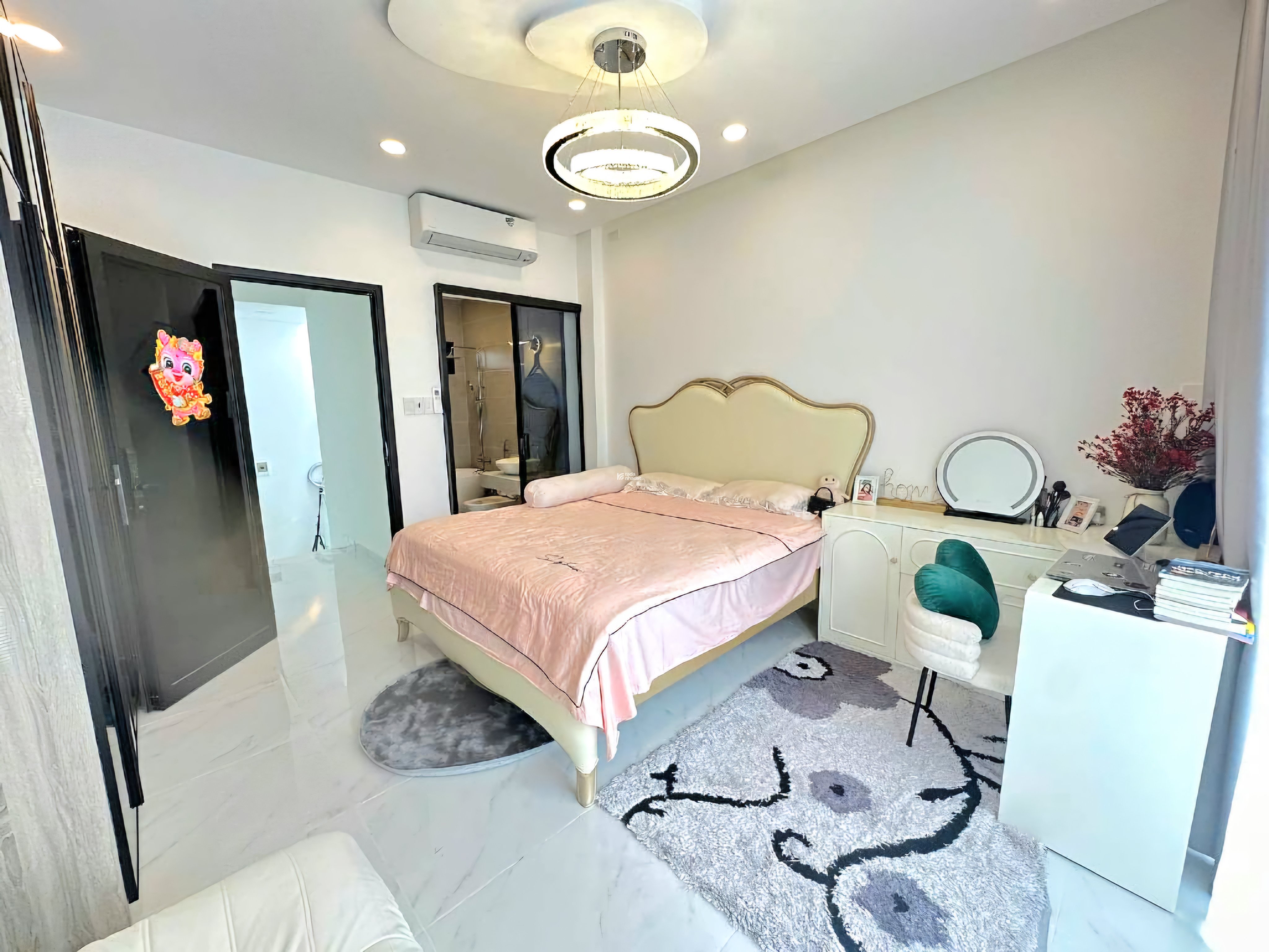 BÁN NHÀ ĐẸP MẶT TIỀN NGAY LÊ VĂN QUỚI - 70M2- NHIK 7T