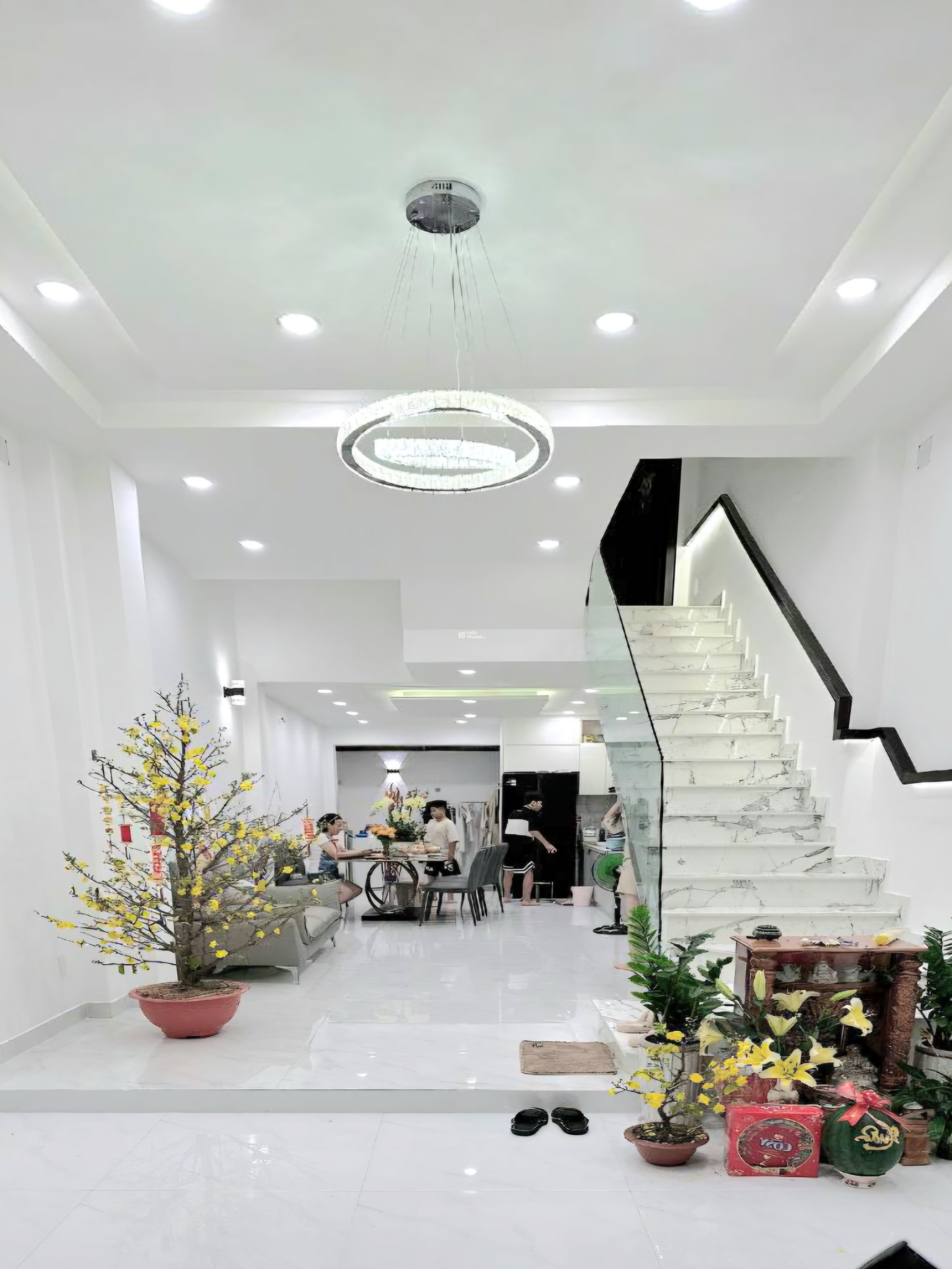 BÁN NHÀ ĐẸP MẶT TIỀN NGAY LÊ VĂN QUỚI - 70M2- NHIK 7T