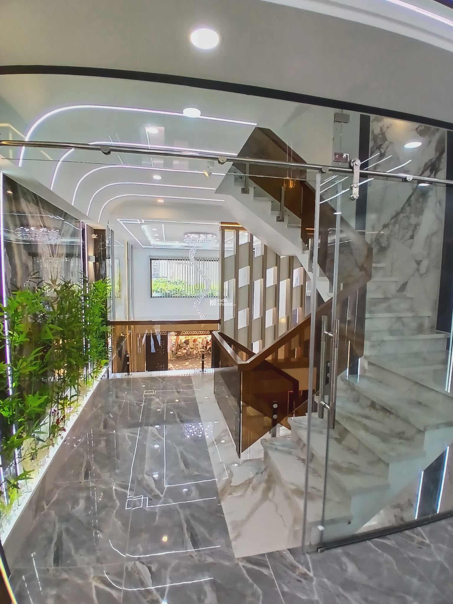 SIÊU PHẨM  NHÀ MỚI ĐẸP 5 TẦNG FULL NỘI THẤT - GẦN 100M2