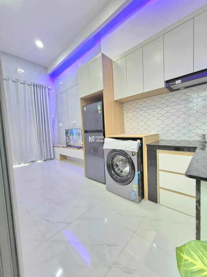Nhà đẹp full nội thất ở ngay HXH 6M Hòa Bình, P. Hiệp Tân, Q. Tân Phú. Chỉ 3.65 tỷ