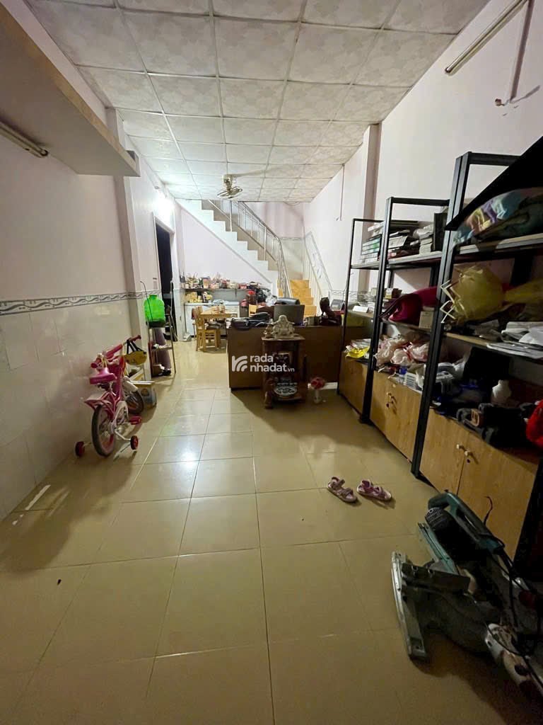 NHÀ ĐƯỜNG TRUNG MỸ TÂY 13, HẺM XE HƠI THÔNG, SHR, GẦN CHỢ CHÓ