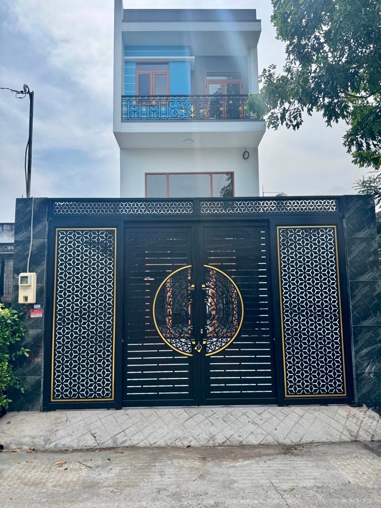 SIÊU PHẨM MẶT TIỀN TAM ĐÔNG - 125 M2- 3 TẦNG- SÂN ĐẬU OTO 7.- HÓC MÔN. Chỉ 6.3 TỶ